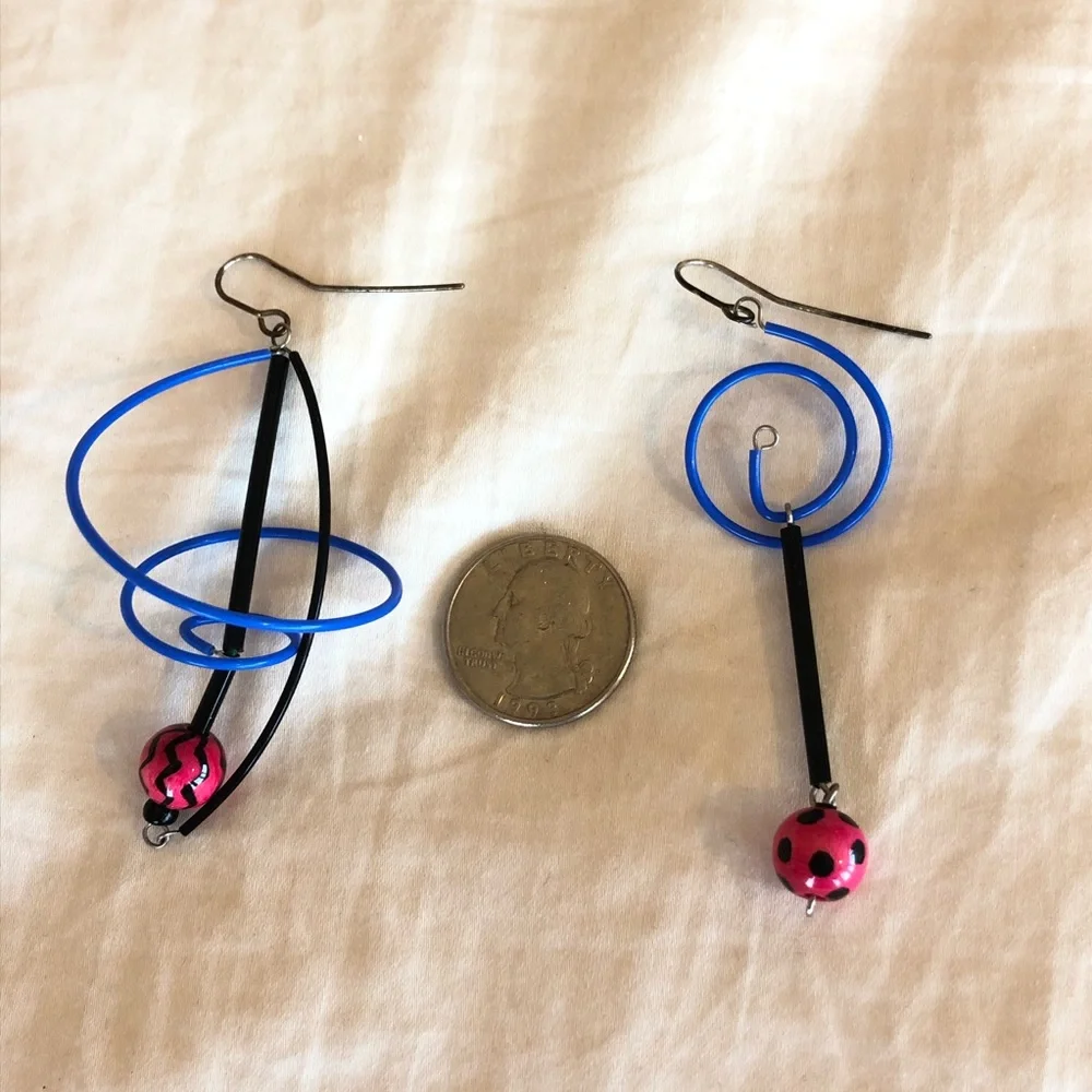 3/$15! Funky 80s Vintage Blue and Pink Spiral Earrings